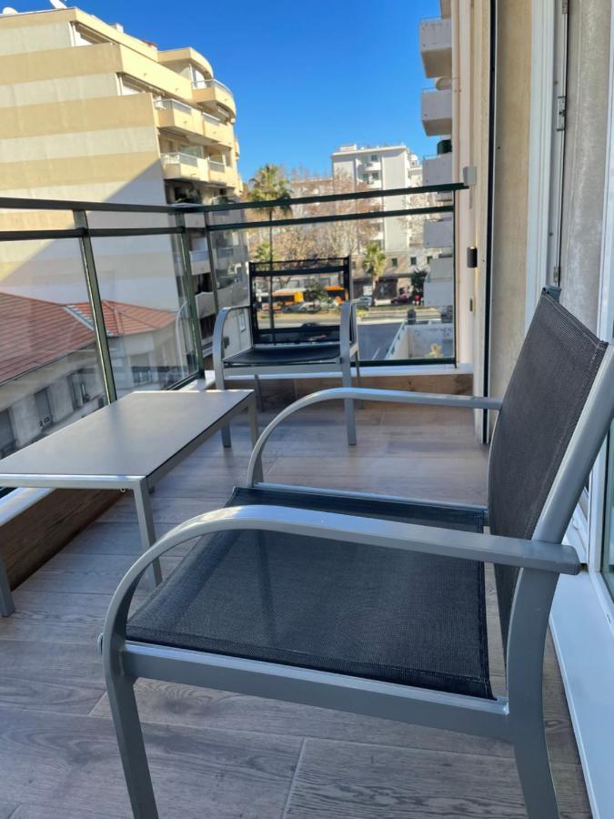 Studio With Swimming Pool 80 Meters Near The Beach Nice Exteriör bild